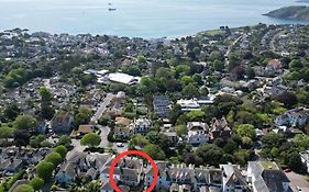 Treetops - Characterful Flat With Parking, Close To Beach